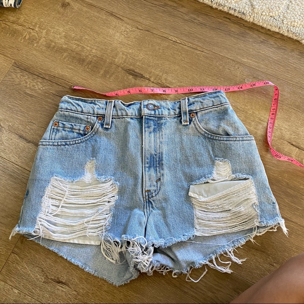 Vintage Levi’s cut off denim shorts